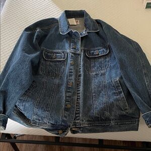 Wrangler Rugged Wear Blue Denim Jacket with Red Logo Tag